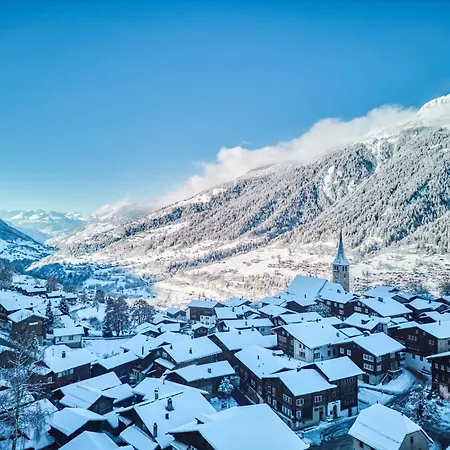 Michelhaus 아파트 Ernen