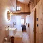 Michelhaus 公寓 *